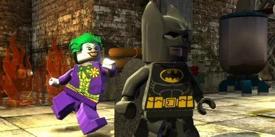 joker running behind batman