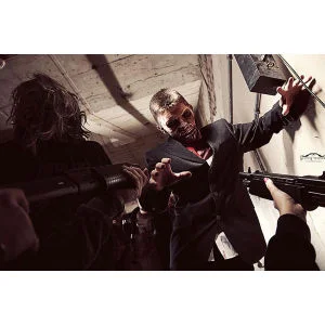 Zombie Battle - Abandoned Shopping Mall Experience Image 1