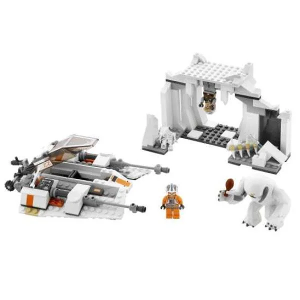 LEGO Star Wars: Hoth Wampa Cave (8089) Image 1