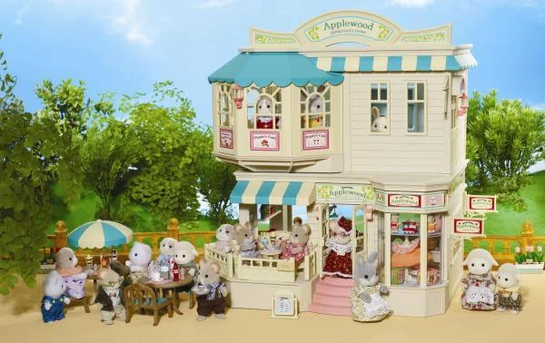 Applewood department store Image 1