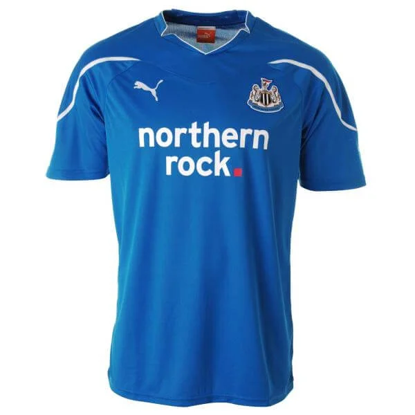Newcastle FC Away Football Shirt 2010/2011 Short Sleeve – Kids - 26 - Blue Image 1