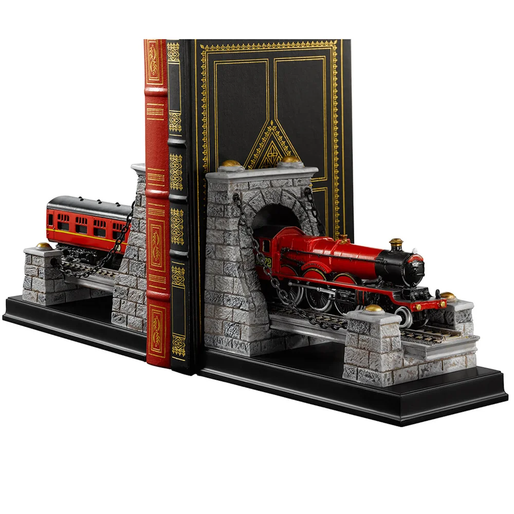 Harry Potter Hogwarts Express Hand Painted Bookends Image 1