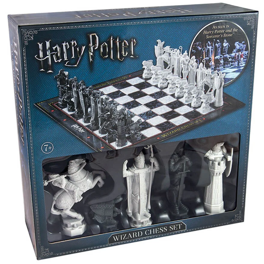 Harry Potter Wizard Chess Set Image 1