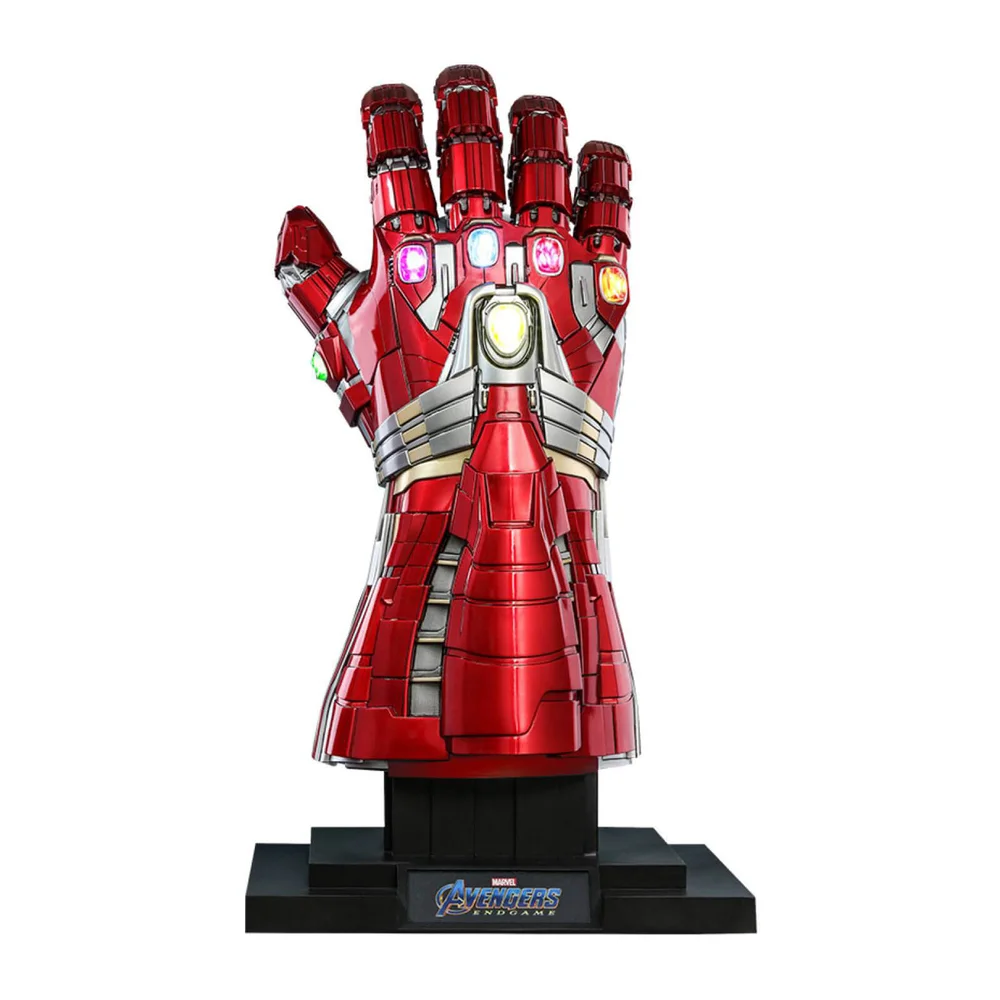 Hot Toys Marvel Avengers: Endgame Life-Size Masterpiece Replica 1/1 Nano Gauntlet Hulk 71cm Image 1