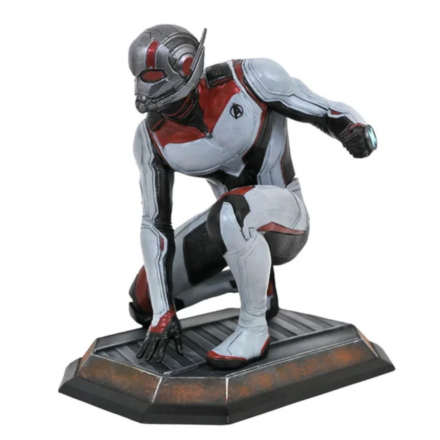Diamond Select Marvel Gallery Avengers: Endgame PVC Figure - Quantum Realm Ant-Man