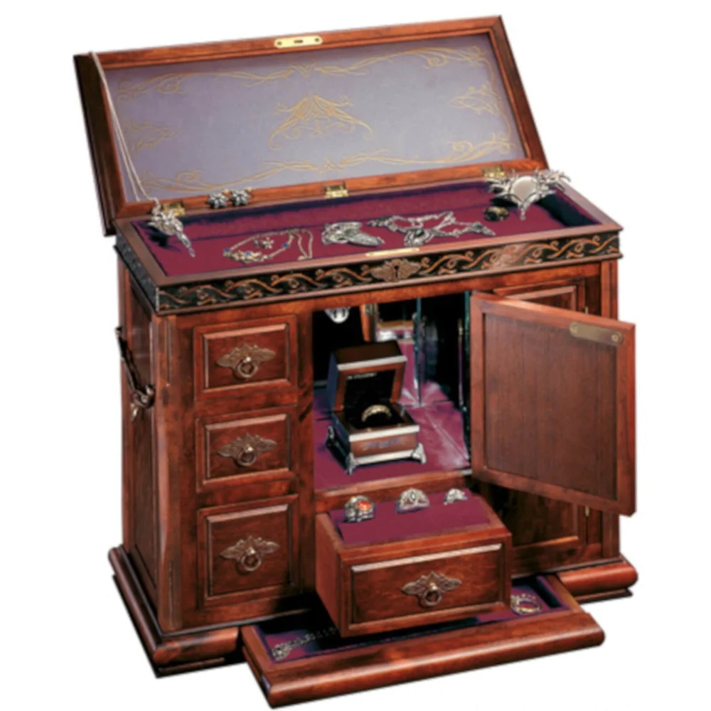 Middle Earth Treasure Chest Image 1