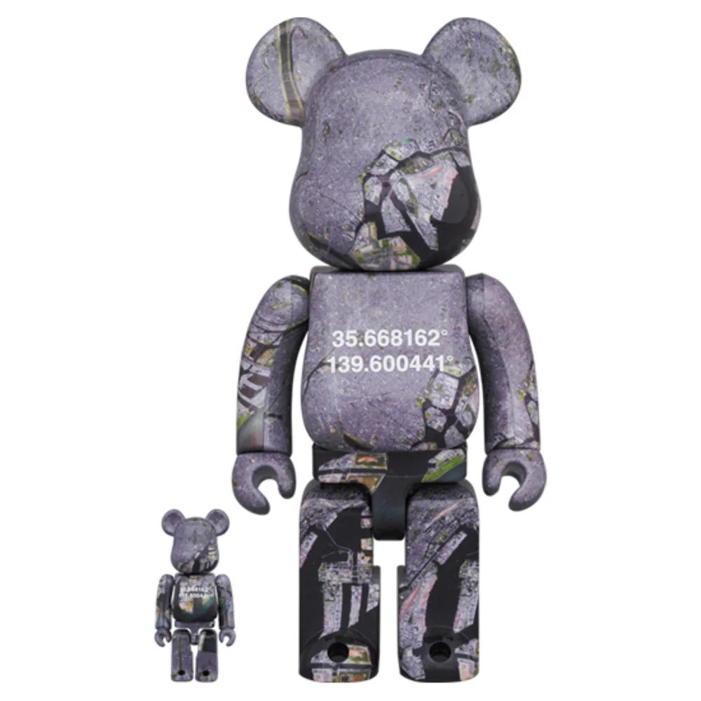 Medicom Benjamin Grant Overview: Tokyo 100% X 400% Be@rbrick 2-Pack Image 1