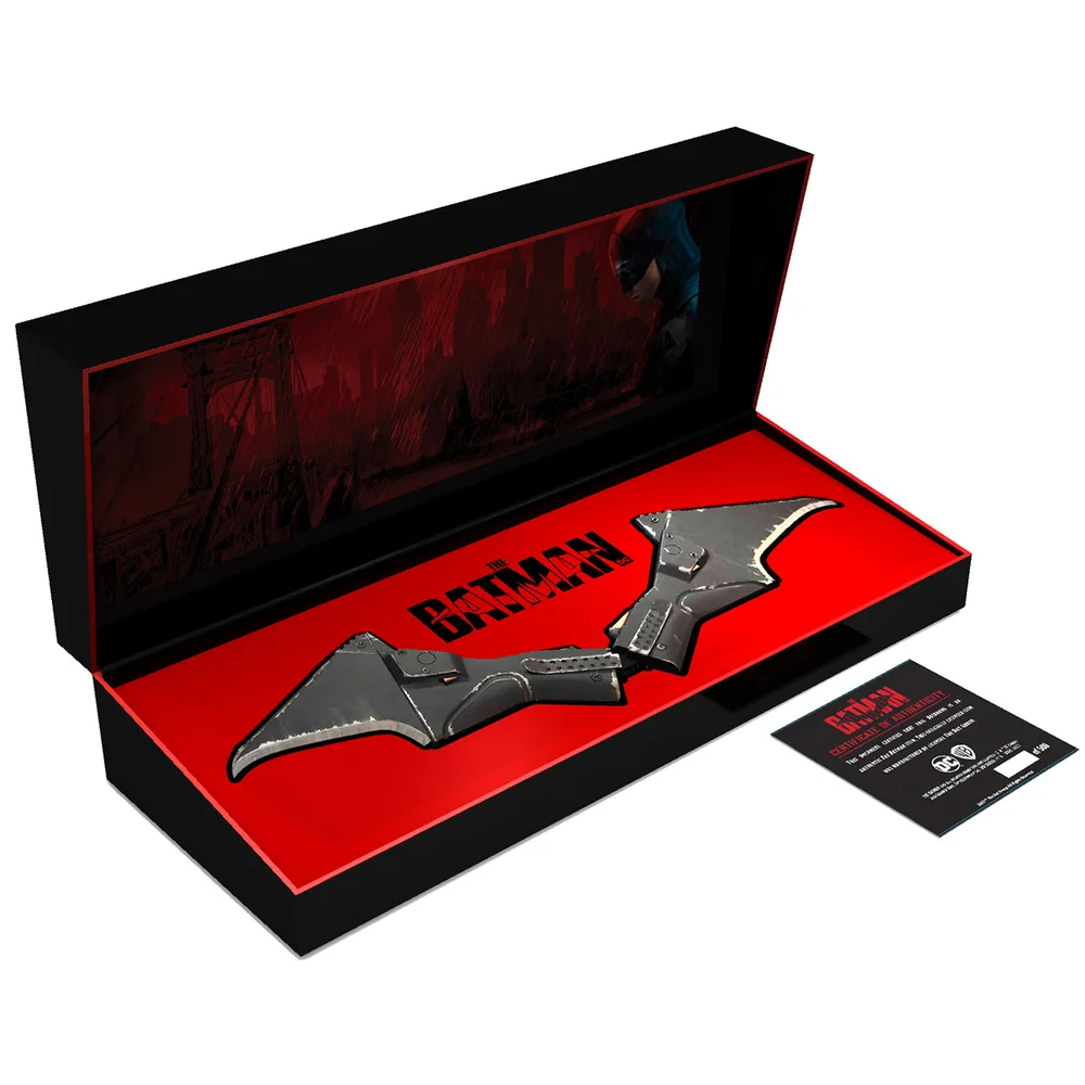 DUST! The Batman Limited Edition Chest Armour Glyph 1:1 Prop Replica -1000 Units Only! - Zavvi Exclusive Image 1