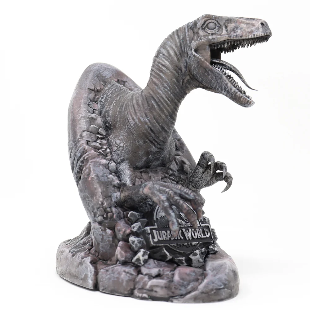 Jurassic World Limited Edition Raptor 15cm PVC Statue - Zavvi Exclusive Variant Colour Image 1