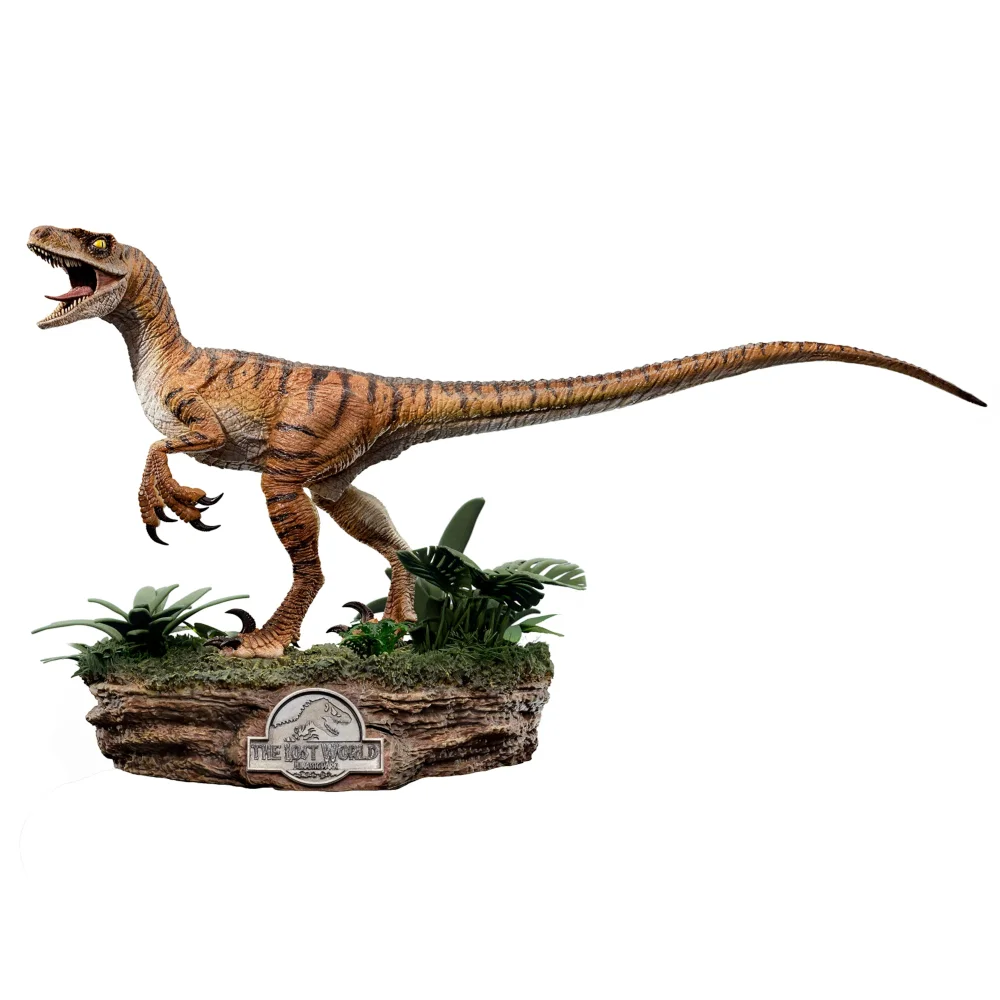 Iron Studios Jurassic Park Jurassic World Velociraptor Deluxe Statue Image 1