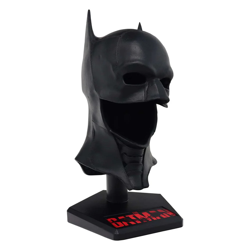 DUST! THE BATMAN - COWL PROP REPLICA Image 1