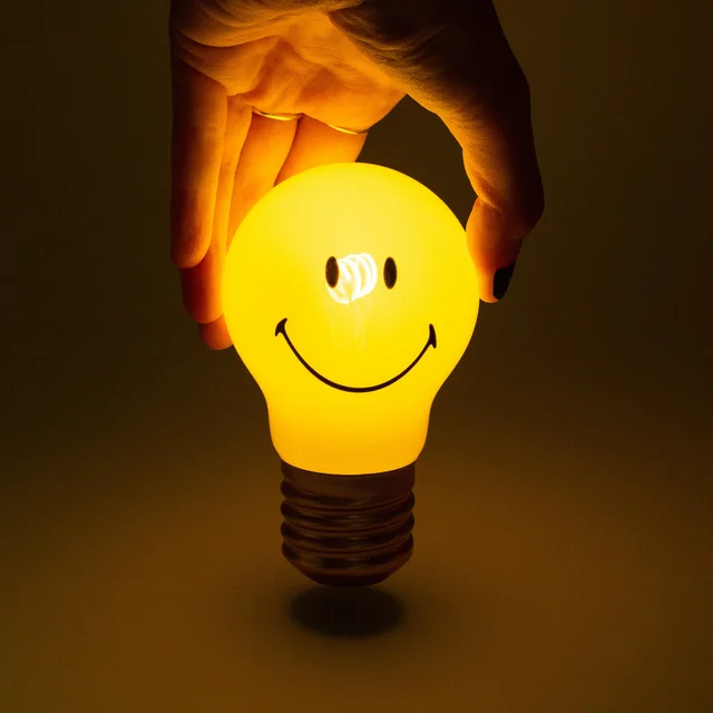 CORDLESS SMILEY® LIGHTBULB