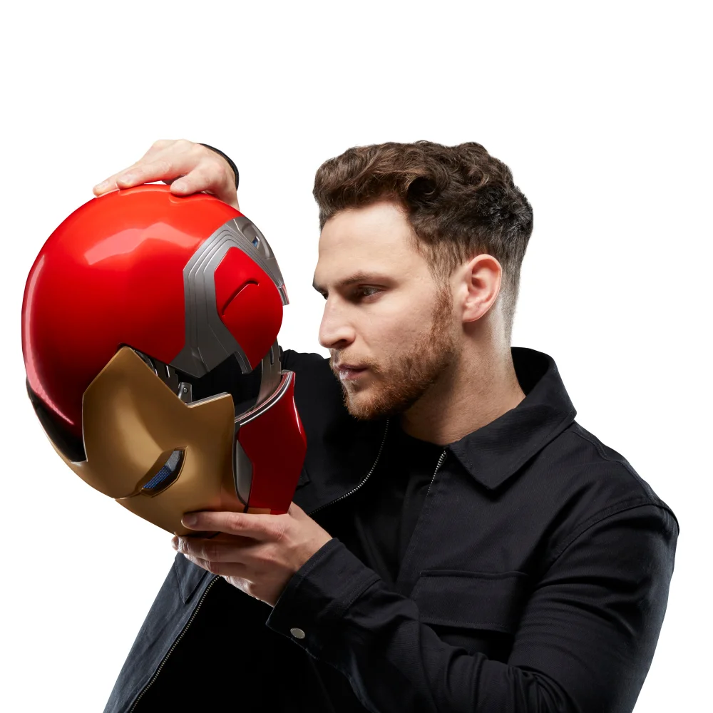 hasbro b7435 marvel legends iron man electronic helmet Avengers Gear Life Size Prop Replica Endgame the Iron Man Helmet has a magnetized faceplate that can be completely detached from the helmet and then connected to the top Hasbro Marvel Legends Series Iron