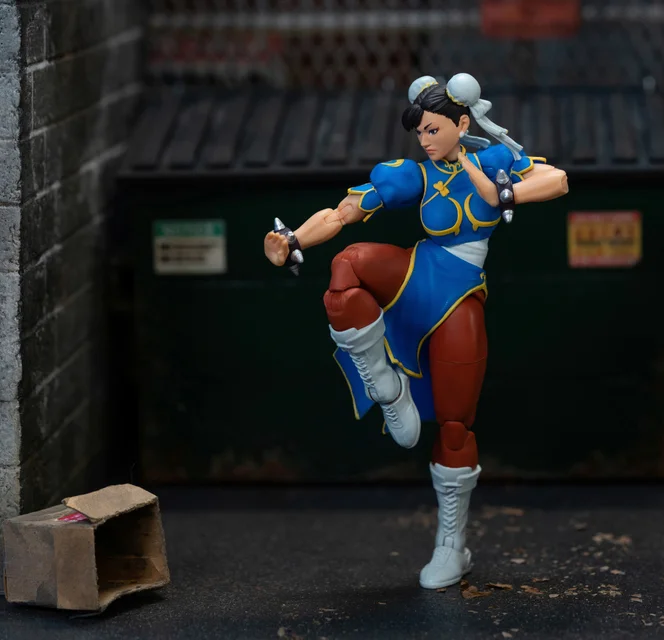 CHUN-LI STREET FIGHTER 6" DELUXE COLLECTOR FIGURE