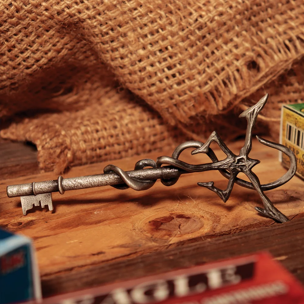 Resident Evil 4 Insignia Key Replica Image 1