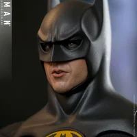 Hot Toys Batman Returns Batman 1/6th Scale Collectible Figure