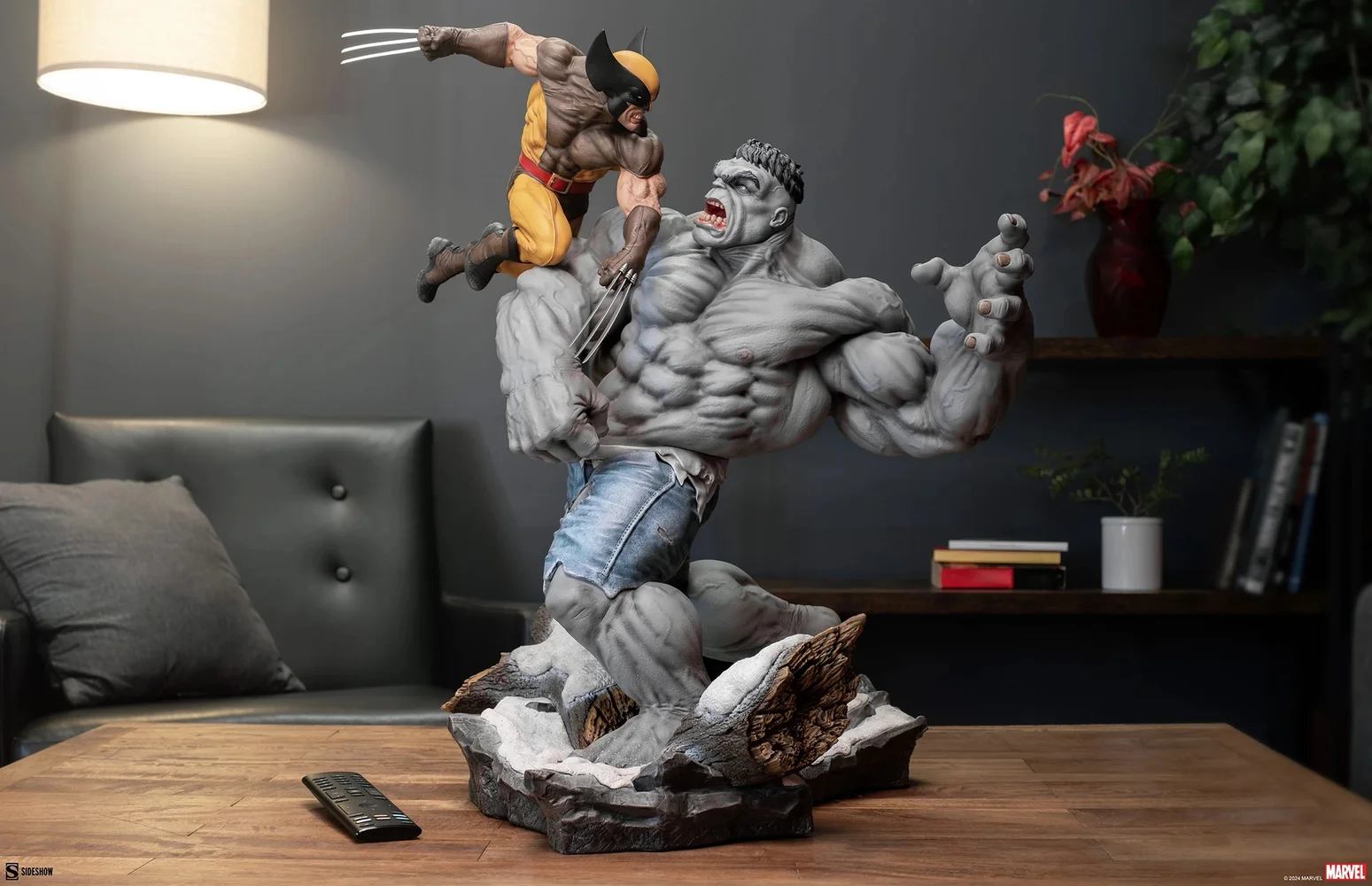 Sideshow Grey Hulk vs Wolverine Maquette Collectible Statue Image 1