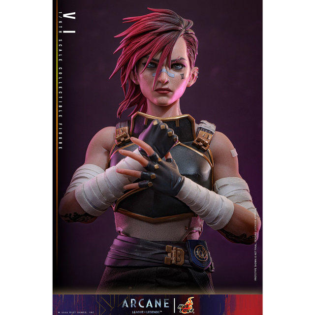 Hot Toys Arcane Vi 1:6 Scale Figure