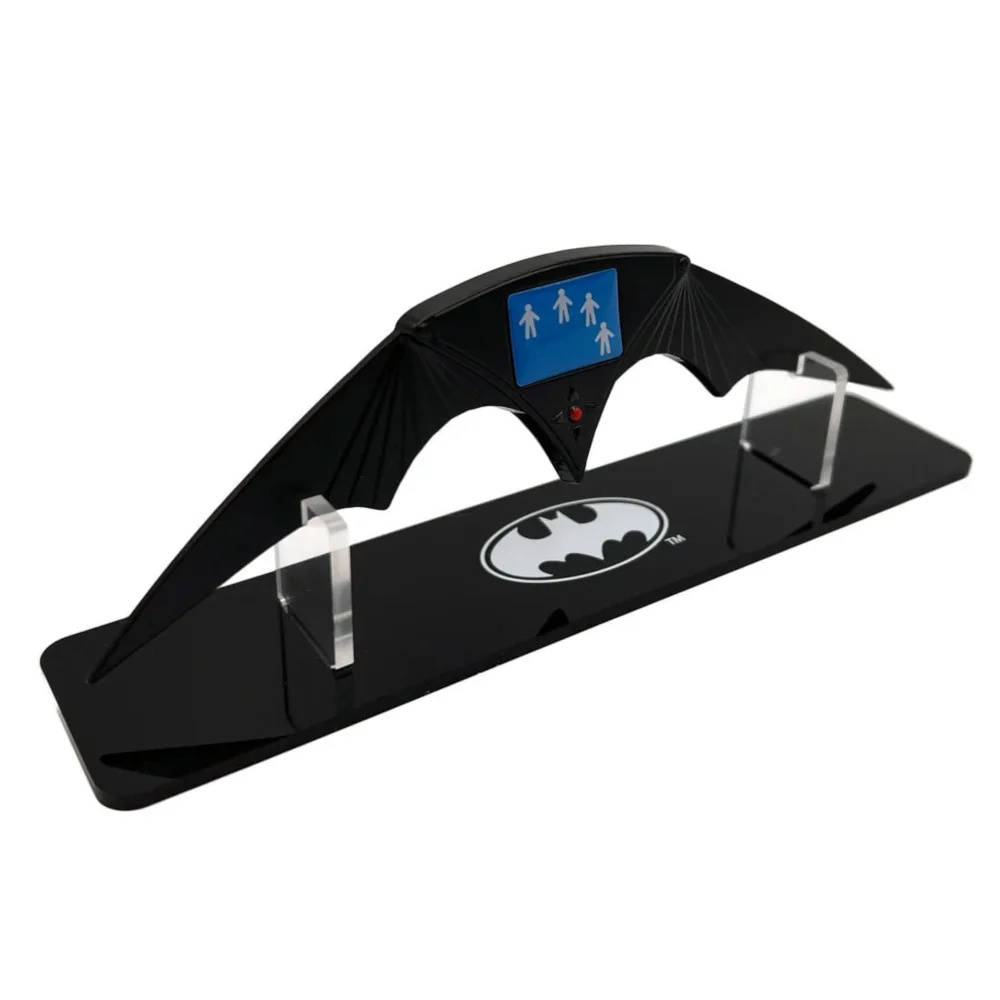 Batman Returns 1992 Prop Replica Batarang (15cm) Image 1
