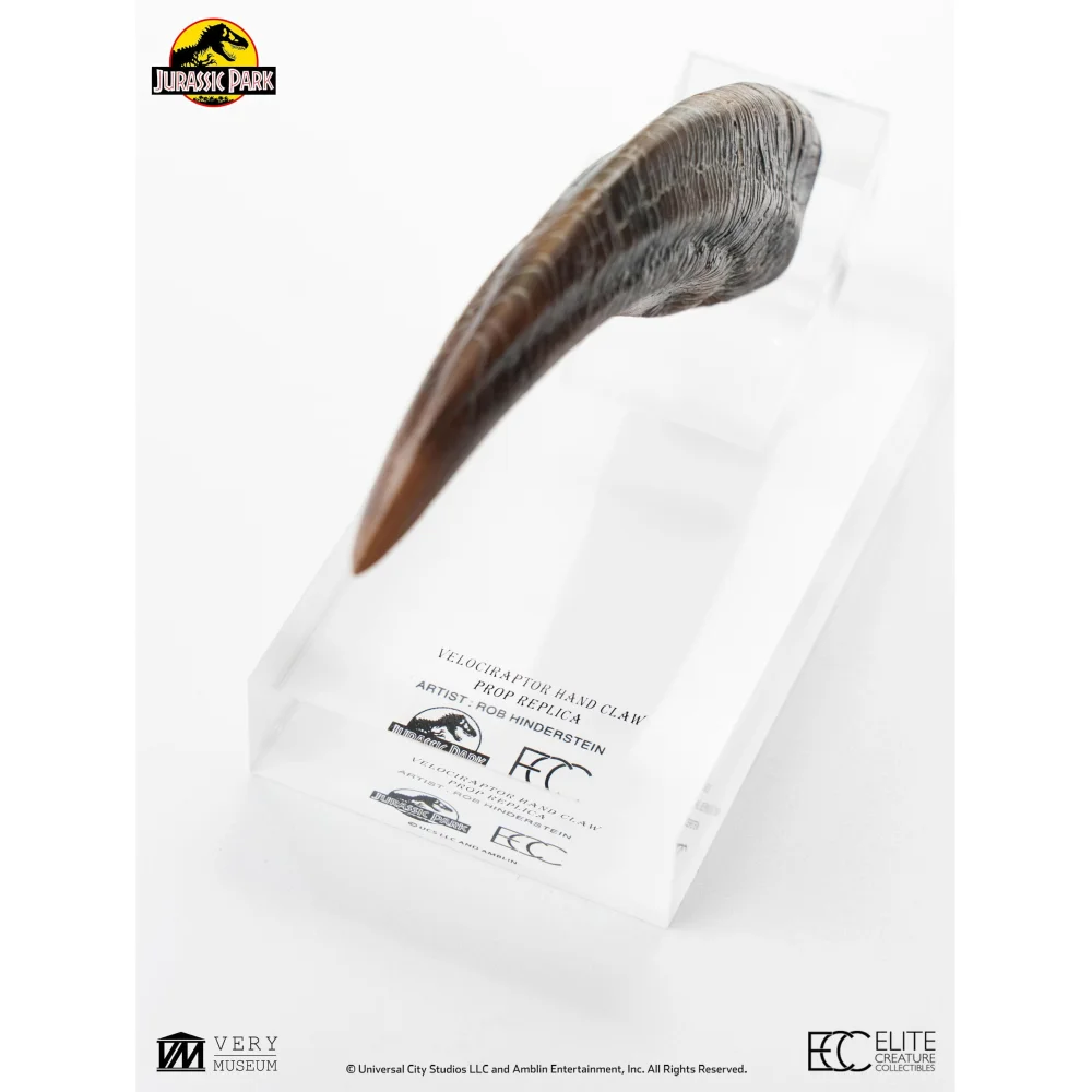Jurassic Park Elite Creature Line Velociraptor Hand Claw Prop (12cm) Image 1