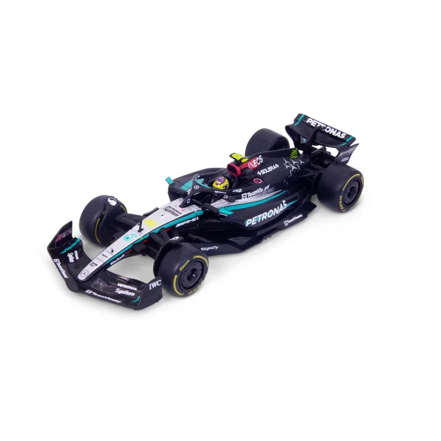 Bburago F1 Mercedes AMG W15 2024 With Hamilton Helmet 1:43 Scale Model
