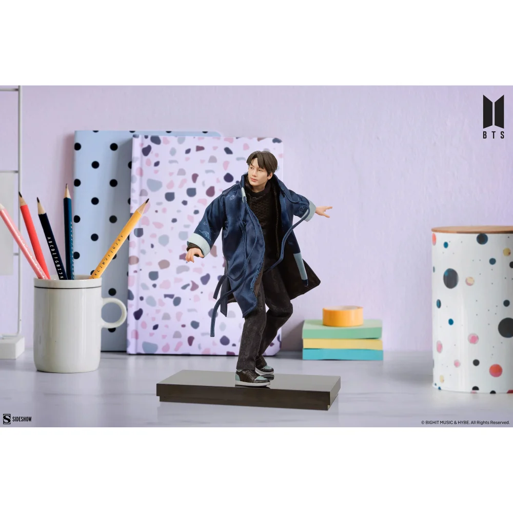 Sideshow Collectibles Jung Kook BTS Deluxe Collectible Statue (23cm) Image 1