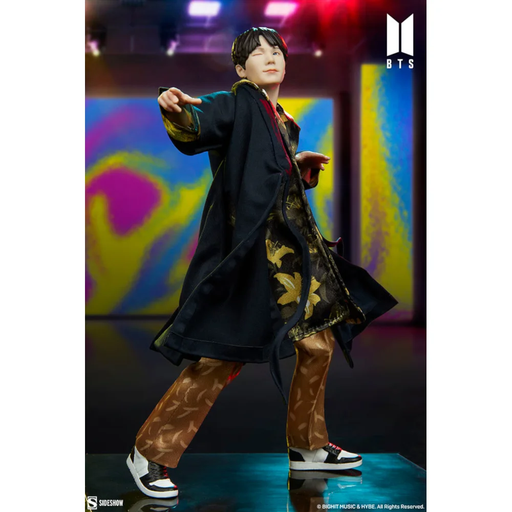 Sideshow Collectibles SUGA BTS Deluxe Collectible Statue (23cm) Image 1