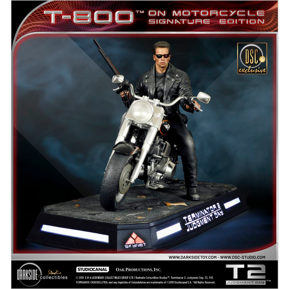 Terminator 2 Exclusive T-800 On Motorcycle Limited Signature Edition Statue by Darkside Collectibles Studio Image 1