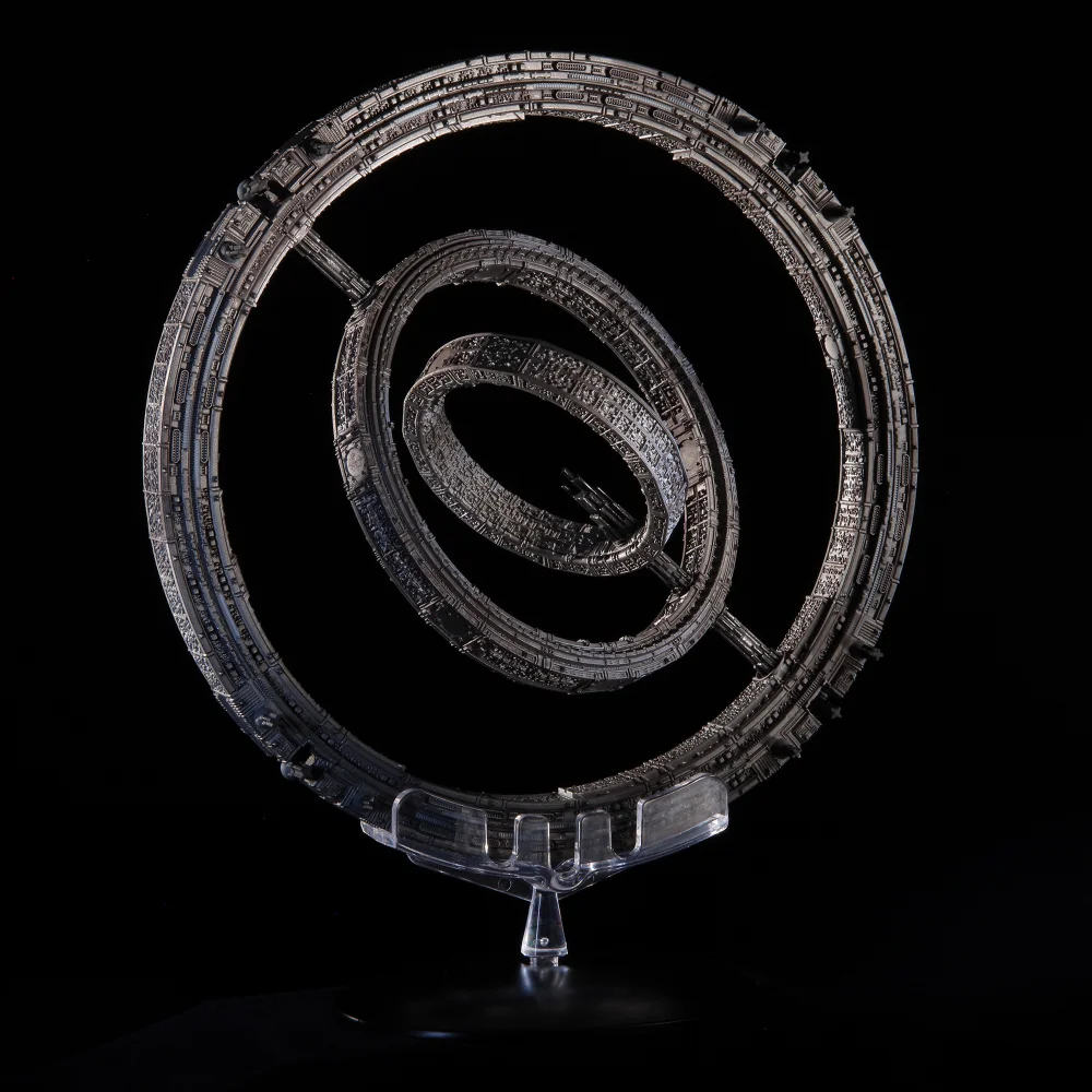 Foundation Invictus Die-cast space ship replica Image 1