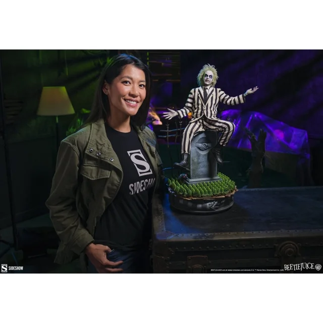 Beetlejuice Premium Format Mixed Media Statue Beetlejuice 54 cm