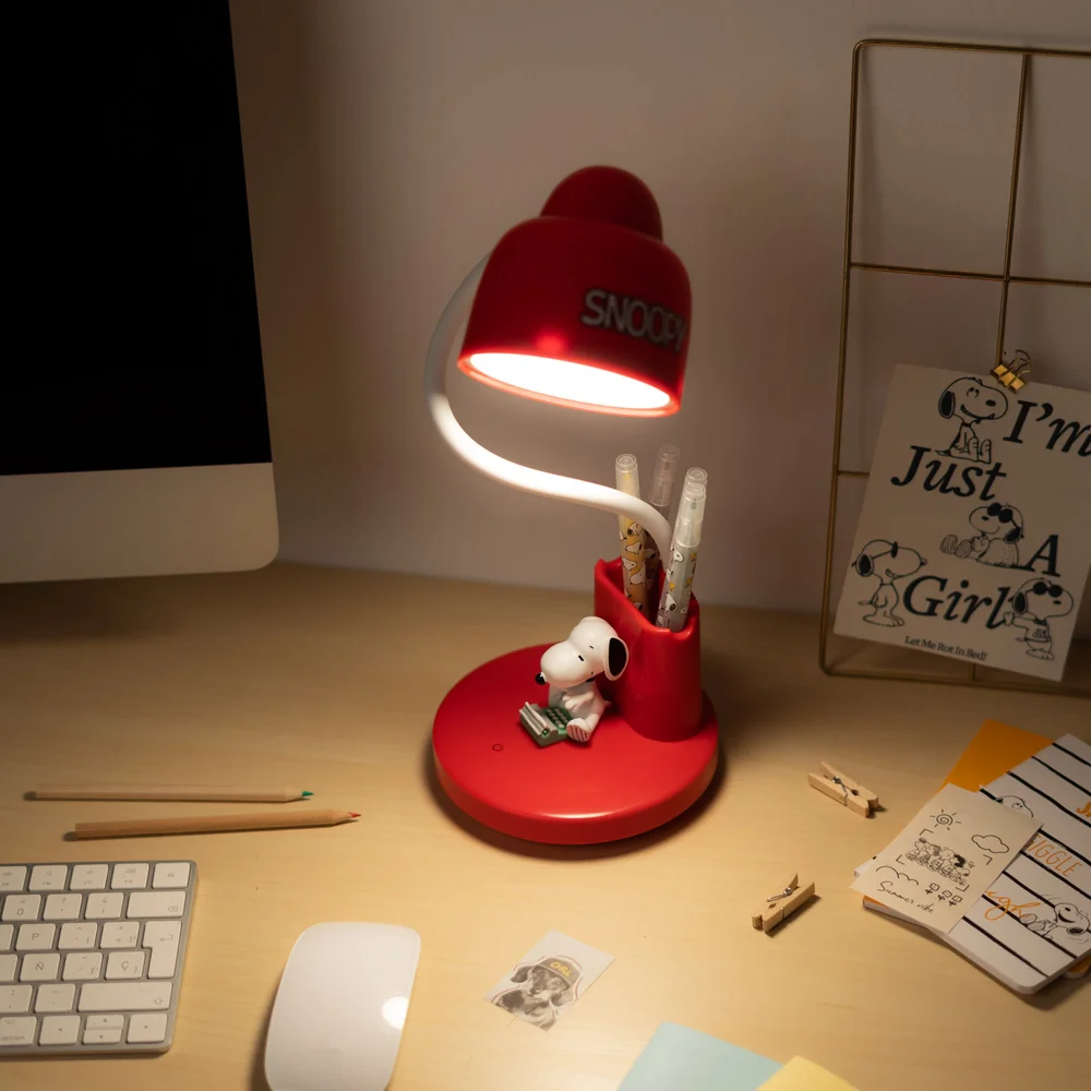 Peanuts "Snoopy is Typing" Desk Lamp Image 1