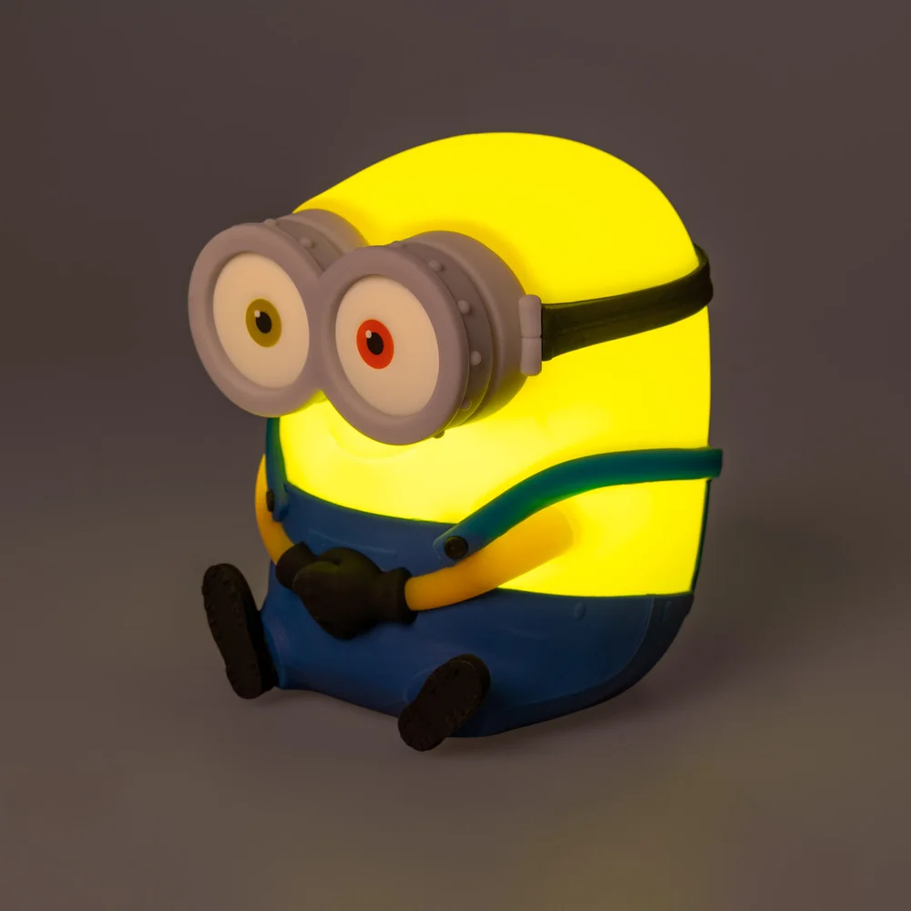 Squishy Minions Lamp Image 1