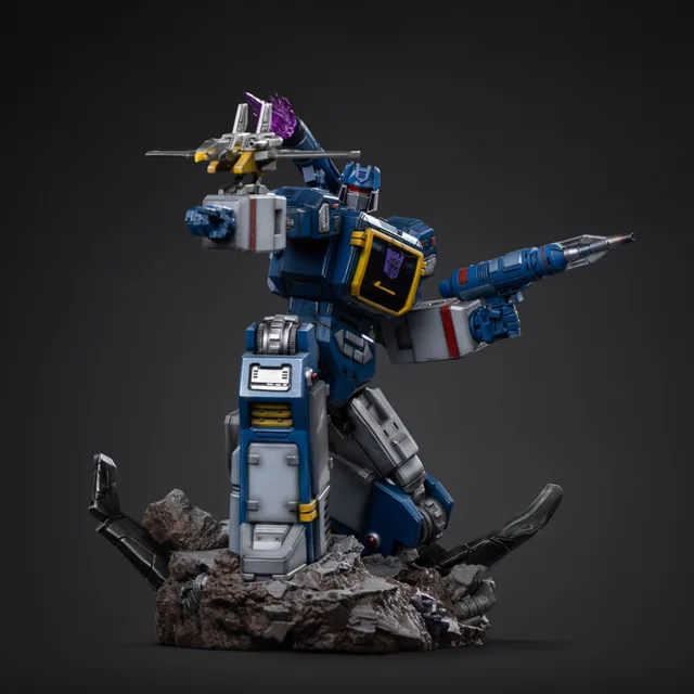 Iron Studios Transformers Soundwave Demi Scale 1/20 Statue