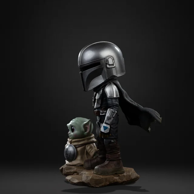 Iron Studios Star Wars Mandalorian and Grogu The Mandalorian Minico Figure