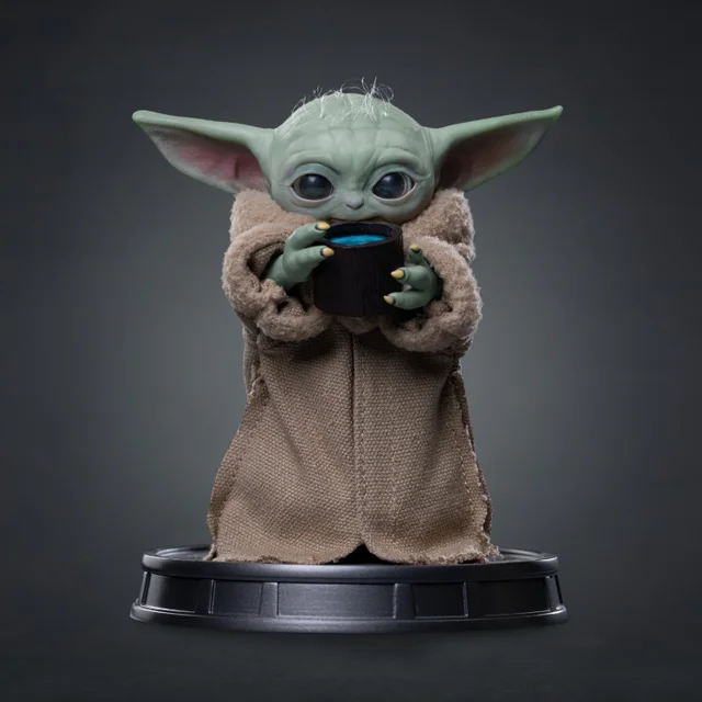 Iron Studios Star Wars Mandalorian and Grogu Movie Grogu Always Hungry Legacy Replica 1/4 Statue