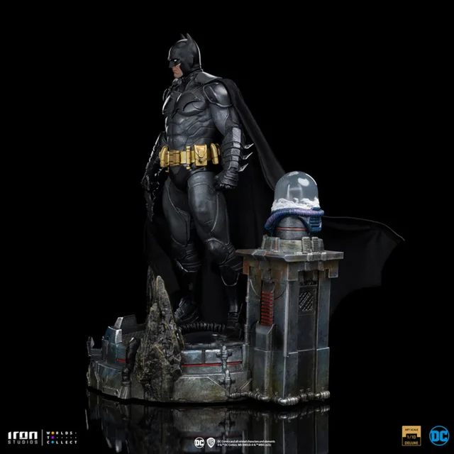 Iron Studios DC Comics Batman Unleashed Deluxe Art Scale 1/10 Statue