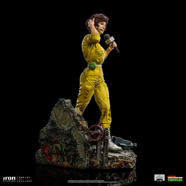 Iron Studios Teenage Mutant Ninja Turtles April O'Neil BDS Art Scale 1/10 Statue