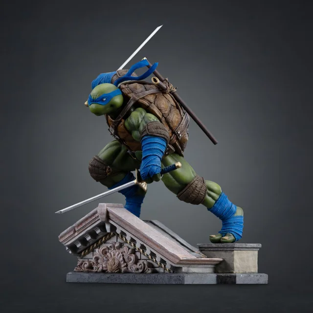 Iron Studios Leonardo Unleashed - Teenage Mutant Ninja Turtles - Art Scale 1/10
