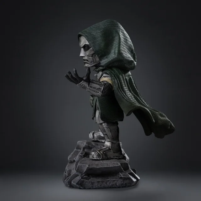 Iron Studios Avengers: Doomsday Doctor Doom Minico Figure